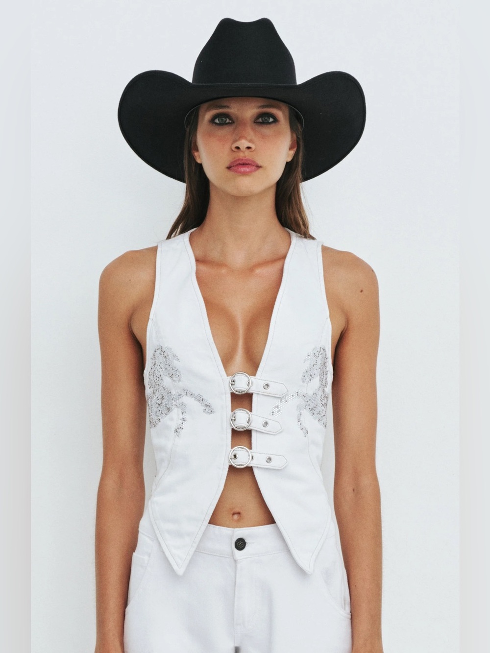 Understated Leather WHITE PARTY HORSE TOP NWT Medium
